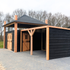 Kippenvilla Hooiberg met Overkapping als visitekaartje van de boerderij